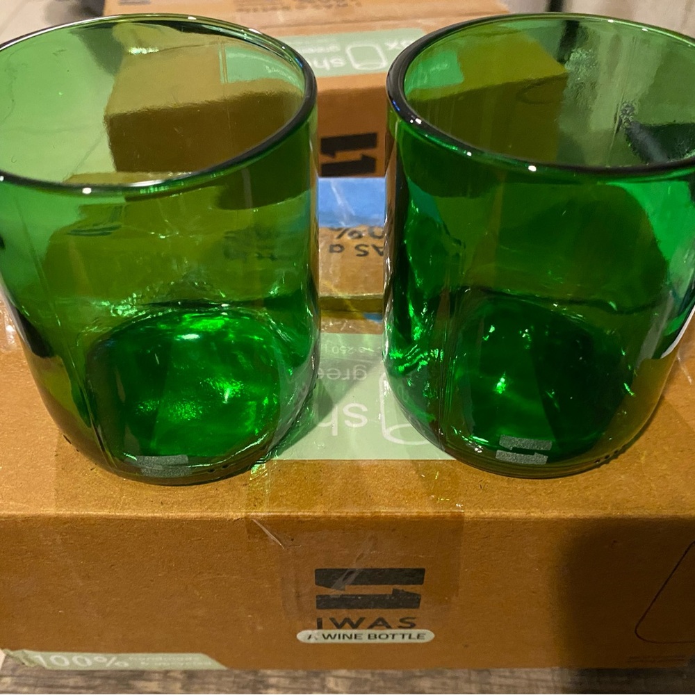 Green Glassware Set - Picture 9 of 10